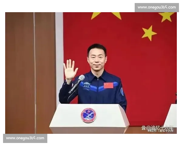 蔡旭哲:从青年才俊到行业领军人物的成长之路与人生哲学